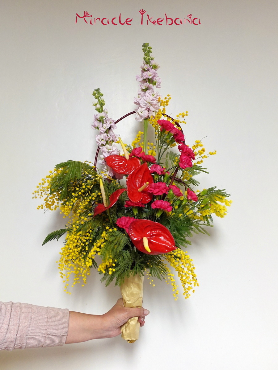 8-ми март: Подари ѝ повече от просто букет, не просто жест, а значение